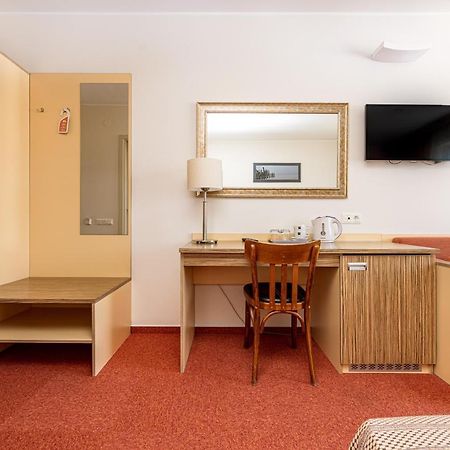פלאנגה Info Hotel מראה חיצוני תמונה