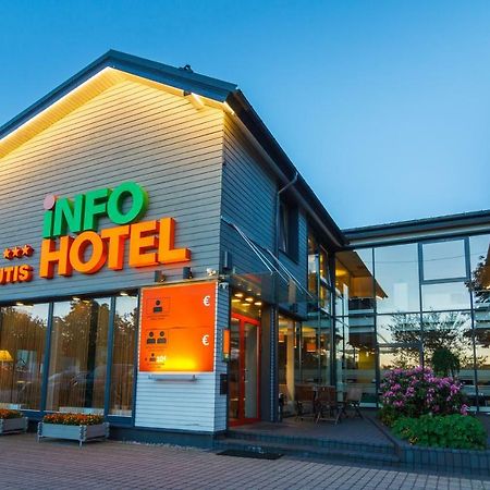 פלאנגה Info Hotel מראה חיצוני תמונה