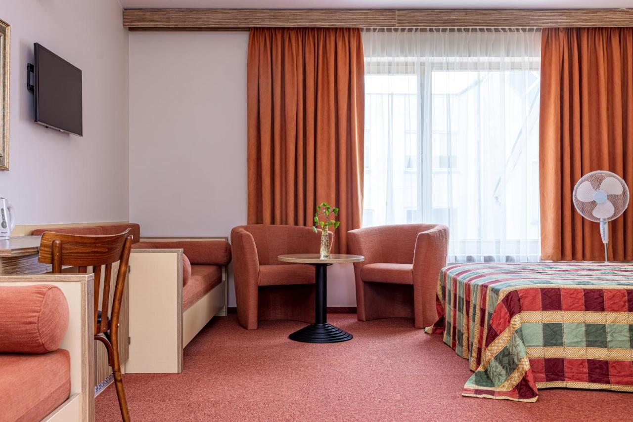 פלאנגה Info Hotel מראה חיצוני תמונה
