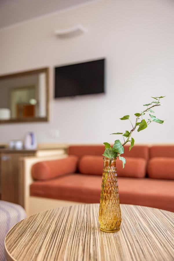 פלאנגה Info Hotel מראה חיצוני תמונה