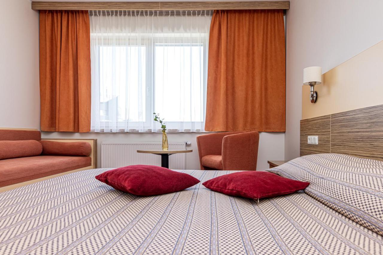 פלאנגה Info Hotel מראה חיצוני תמונה
