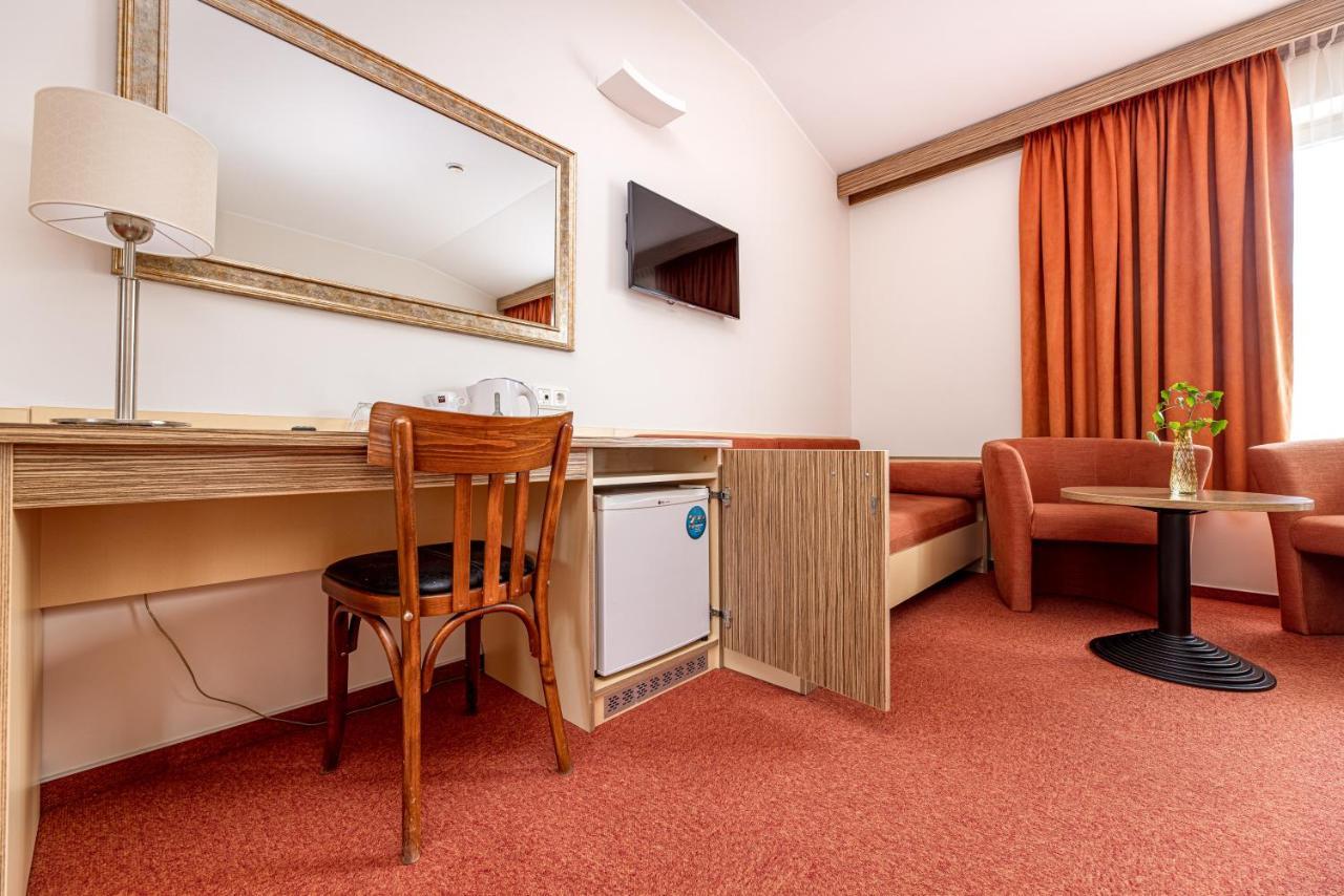 פלאנגה Info Hotel מראה חיצוני תמונה
