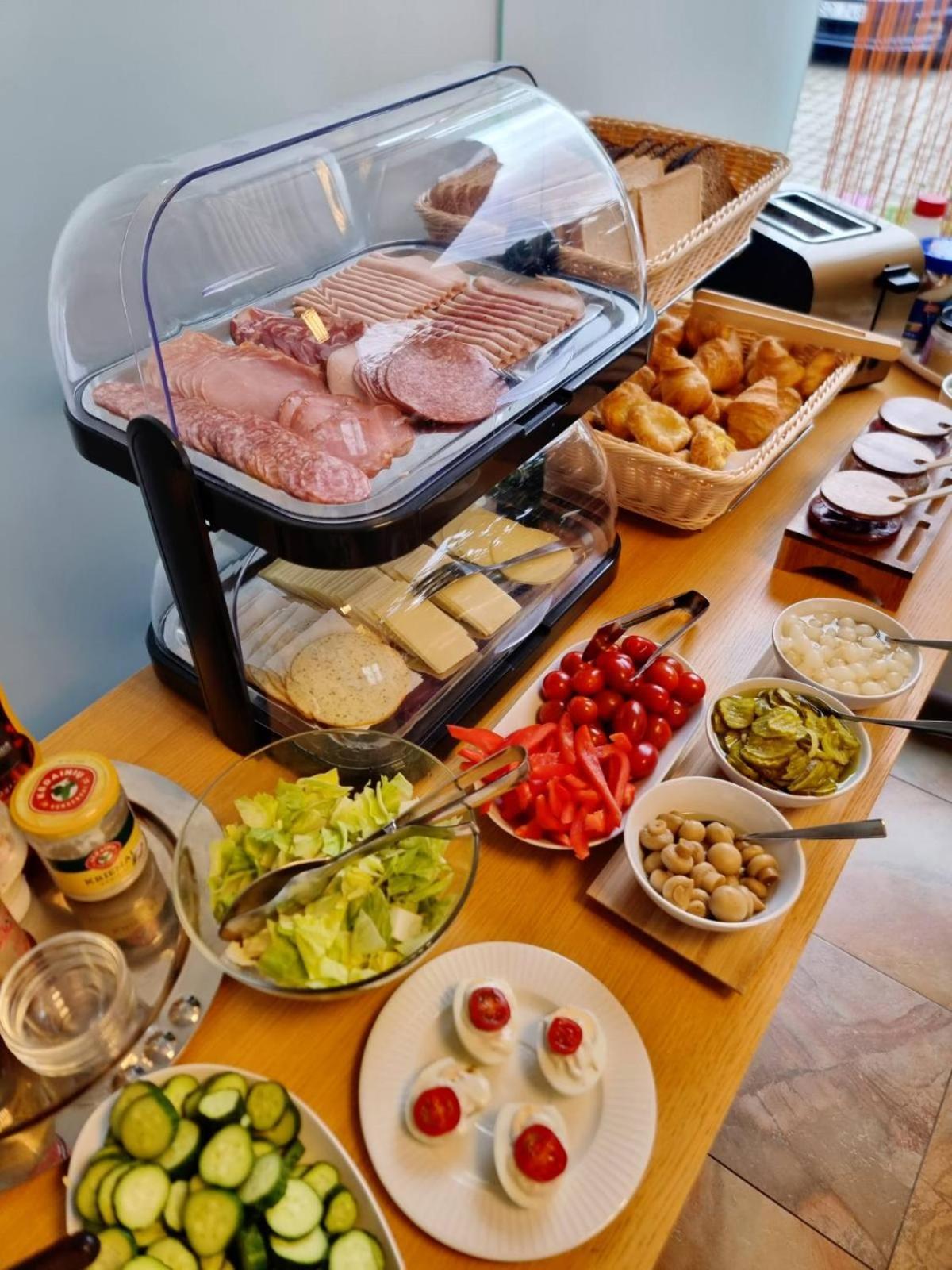 פלאנגה Info Hotel מראה חיצוני תמונה